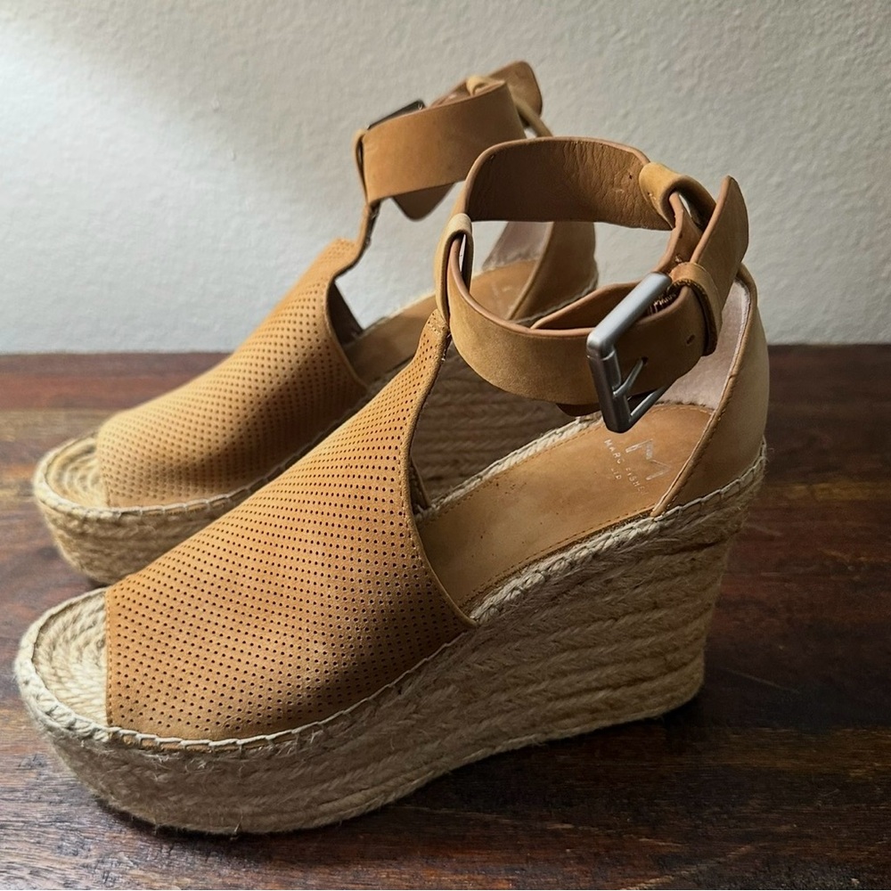 Marc Fisher Tan Perforated Espadrille Wedges size 9.5 - Picture 4 of 8
